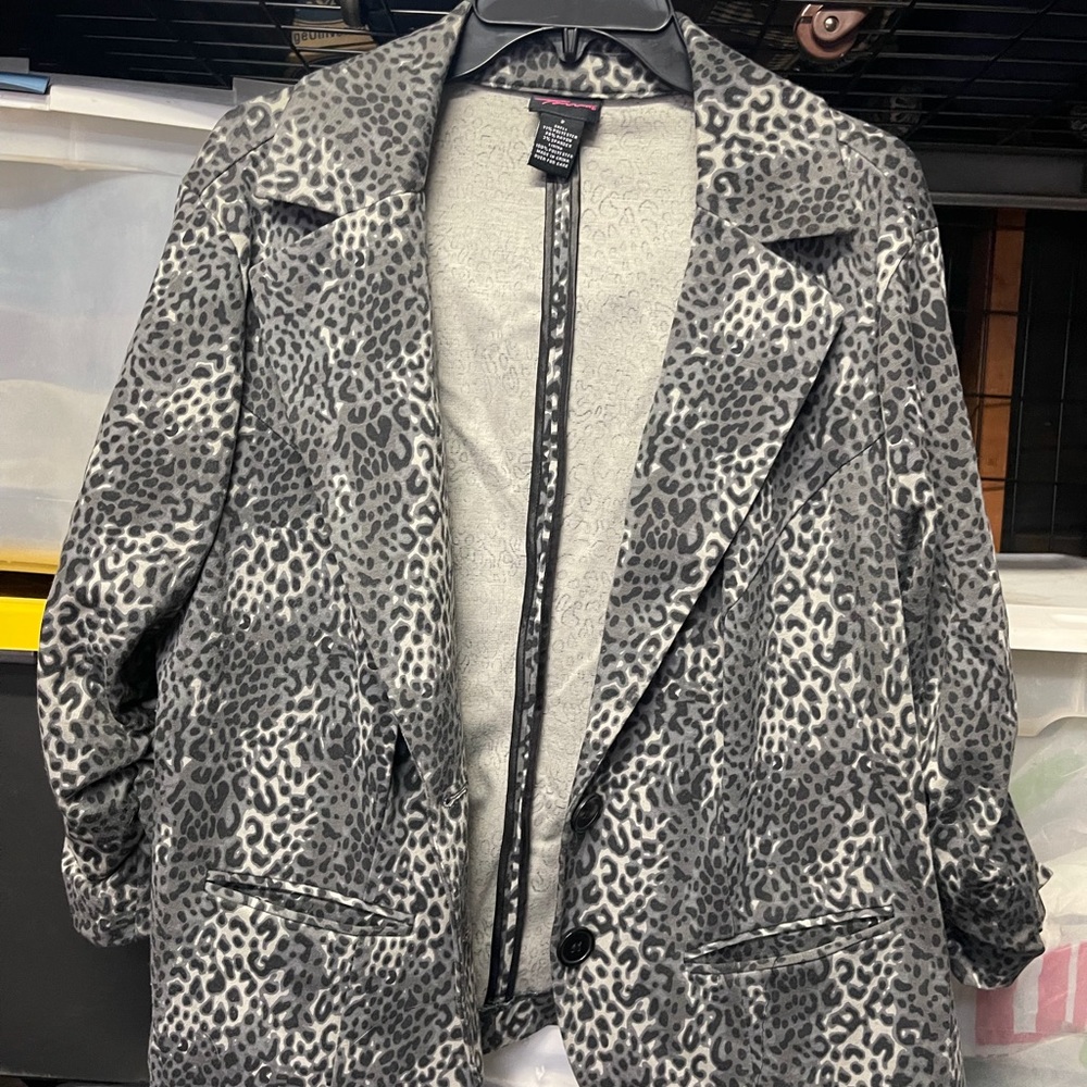 Jacket - cheeta print